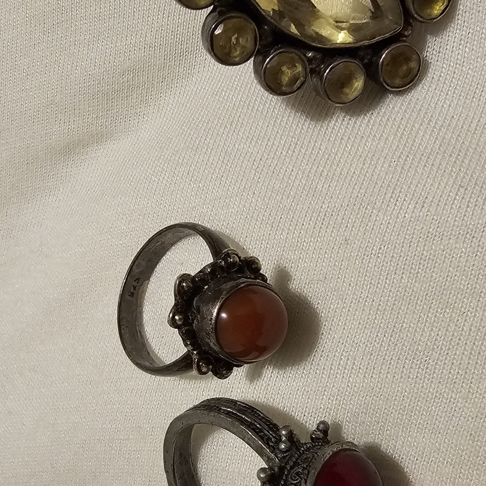 Bundle - Rings & Pendant - Picture 7 of 10